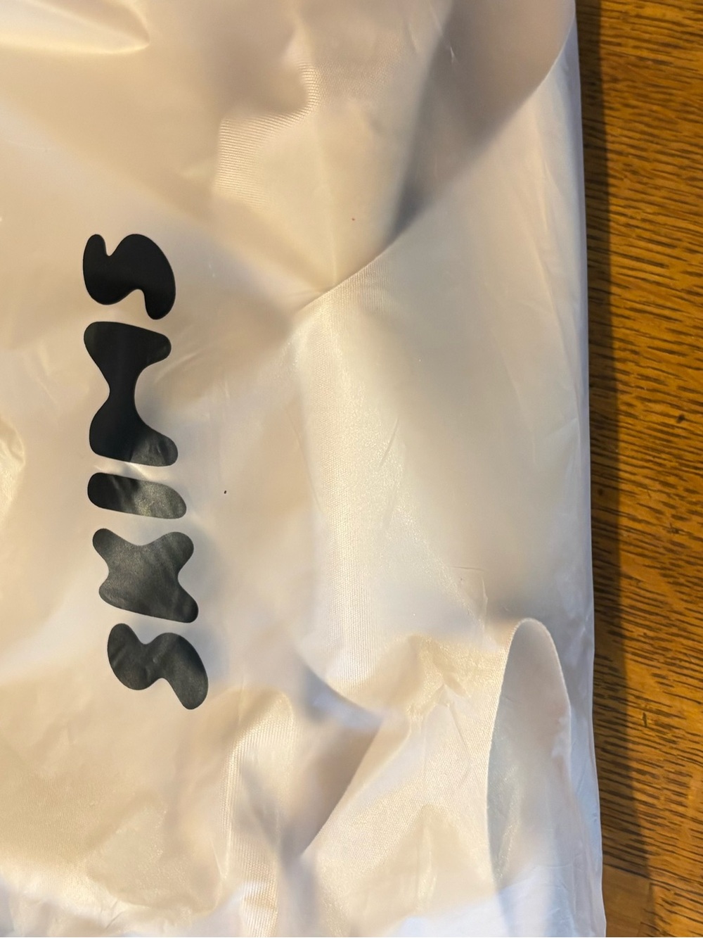SKIMS Body CS PLUNGE BODYSUIT - Picture 3 of 4